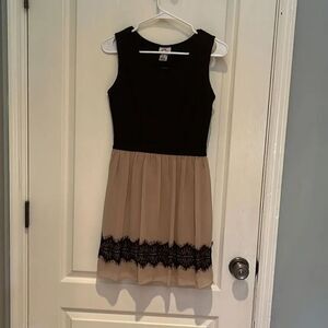 Sweet Storm precious dress Size M